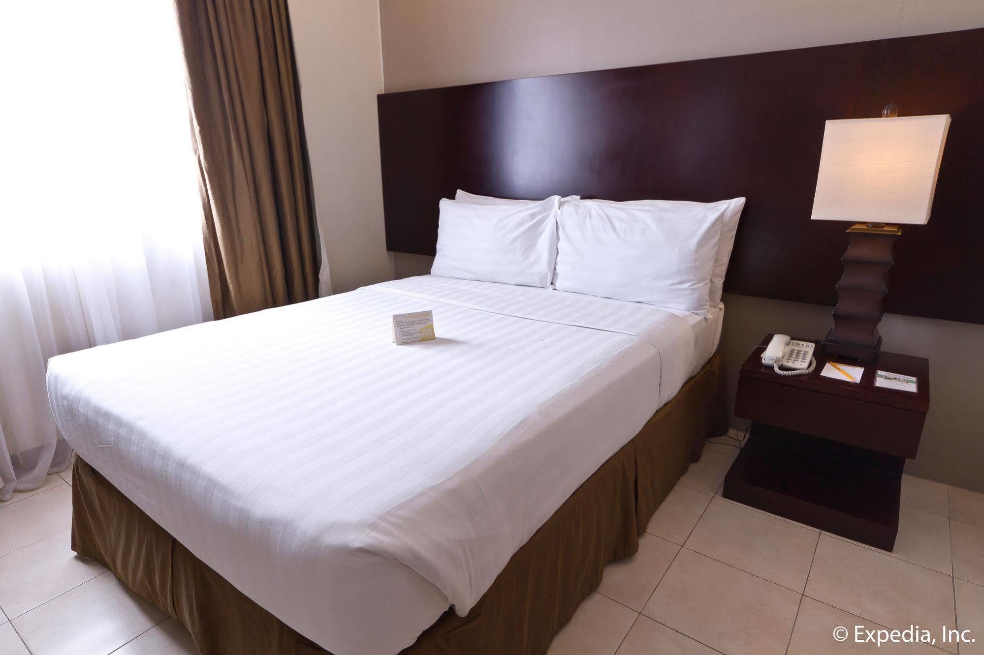 Alpa City Suites Hotel Cebu Kültér fotó
